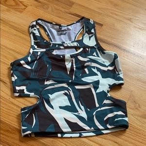 Gymshark X Nikki Blacketter crop top